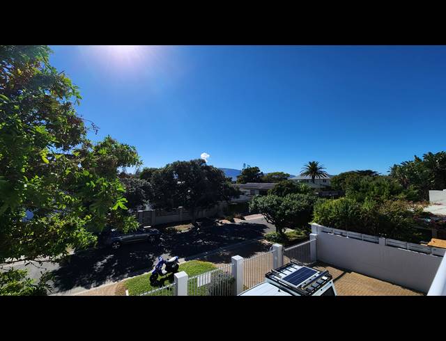 3 bed property to rent in KOMMETJIE